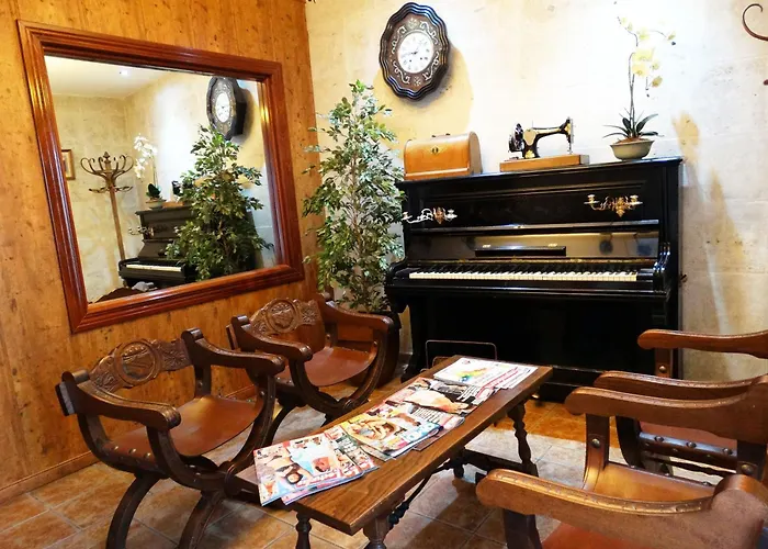 Palacio Antigua Audiencia 2*